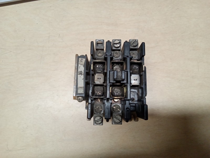 Furnas 15HF32A*71 Series A W/ Furnas 49ABR9 Auxiliary Contact