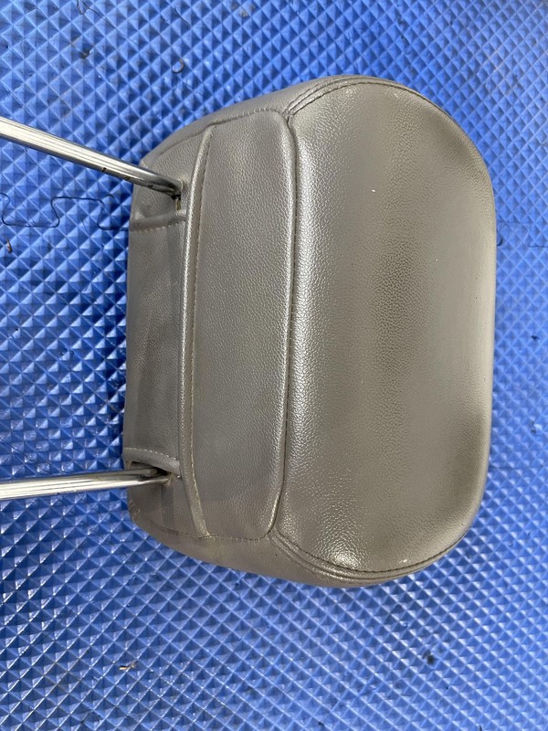 07-13 Chevrolet Silverado Passenger Driver Headrest Vinyl Oem Gray