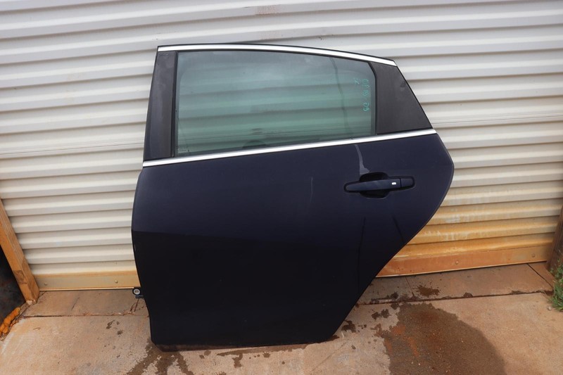 2016-2025 CHEVY MALIBU REAR LEFT SIDE DOOR SHELL PANEL W/ WINDOW GLASS OEM