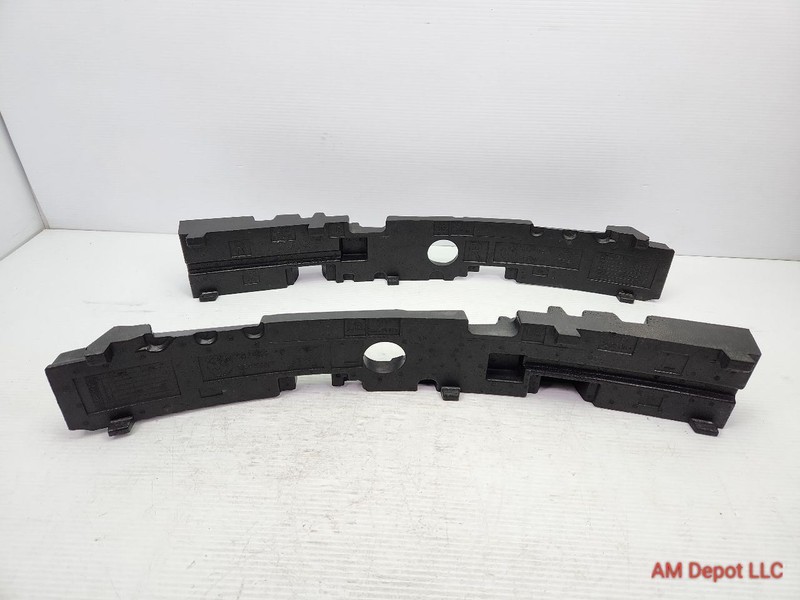 2008 BMW 535i 535xi 528xi 528i E60 Front Bumper Shock Absorber Set 2pc 7178084