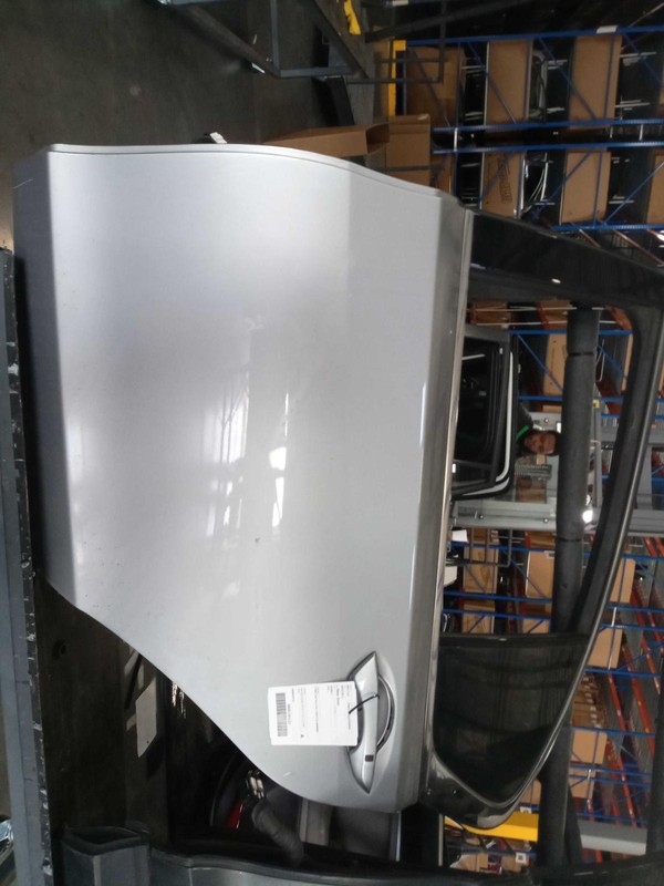 2018 Acura RLX Left Rear Door Silver OEM 251199 71K Miles