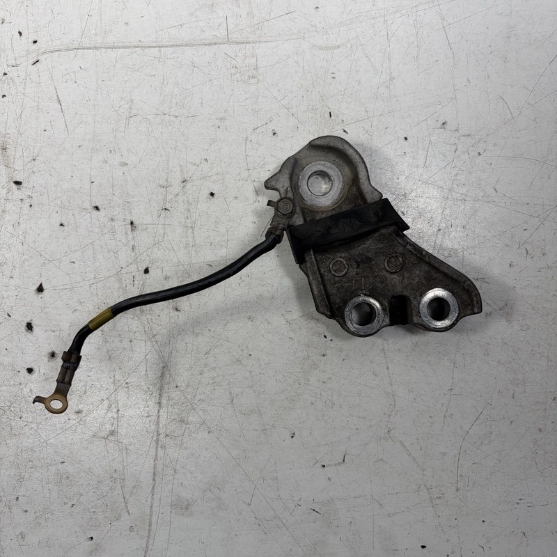 10-14 Honda Insight Side Engine Mount Bracket 50620-TM8-003 OEM