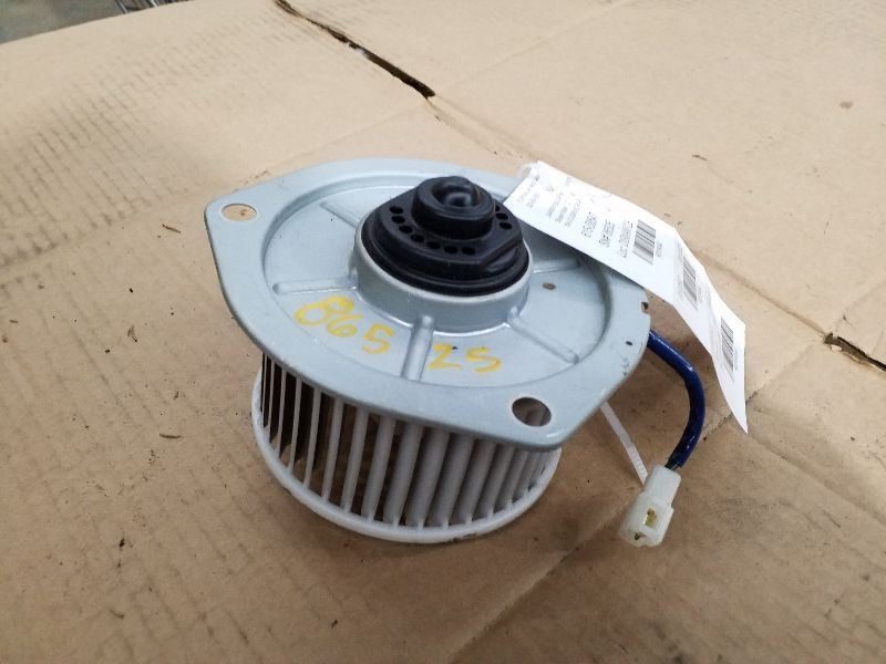 Blower Motor Rear Fits 01-06 MONTERO 194543