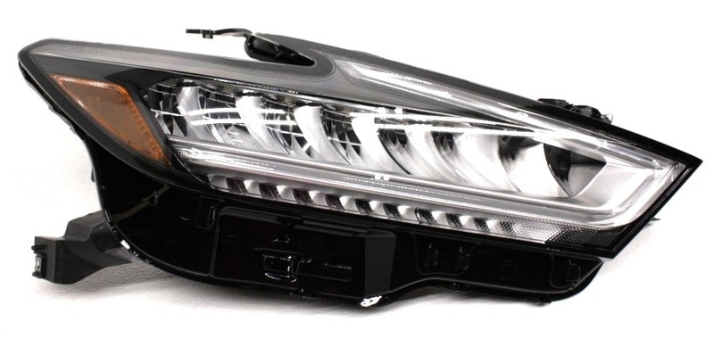 OEM Nissan Maxima Right Passenger Side LED Headlamp 26010-9DJ0B Tab Missing