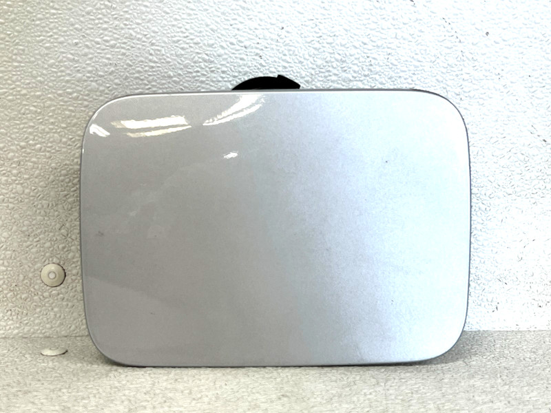 ⭐2011-2024 INFINITI QX80 FUEL TANK GAS FILLER DOOR LID COVER W/ CAP OEM LOT2661