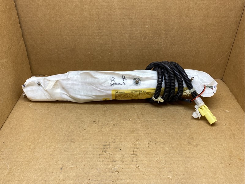 2010-2014 Kia Sedona Front Right Side Passenger Seat Air Bag Airbag 88920-4D000