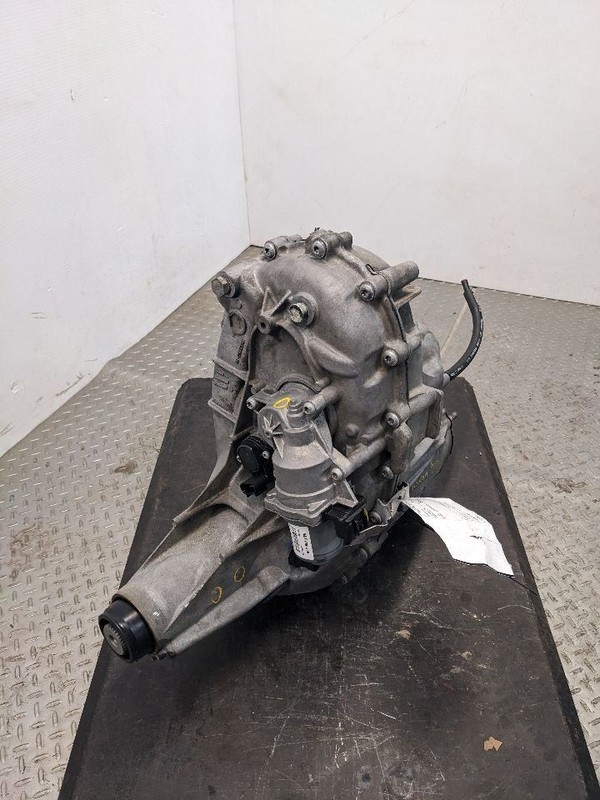 Transfer Case Classic Style ID 84467435 Fits 09-19 SIERRA 1500 PICKUP 1095047