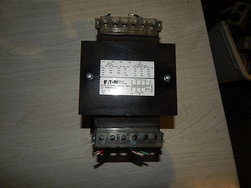 Eaton VA500 HZ 50/50 Industrial Control Transformer C0500E6U LR27533