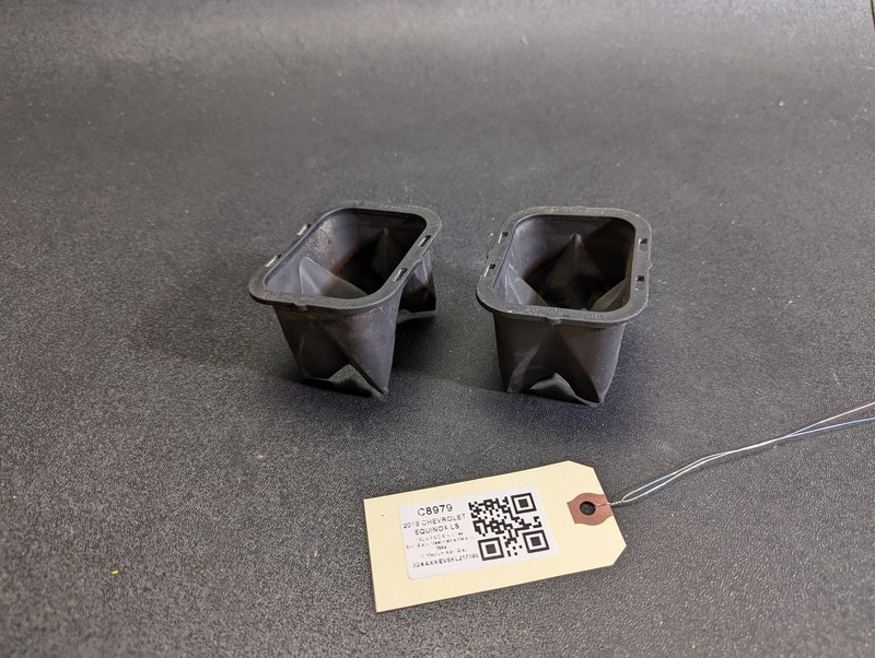 2PC Cowl Vent Panel Drain Valve 2019 Chevrolet Equinox 23352154 2018 - 2023