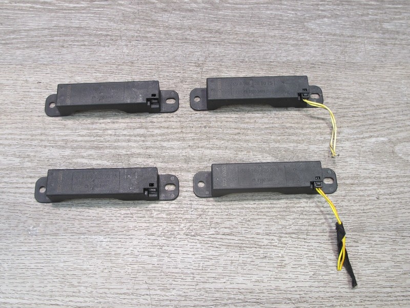 2012-2020 MERCEDES R172 SLK SLCKEYLESS GO ANTENNA RECEIVER MODULE SET OF 4