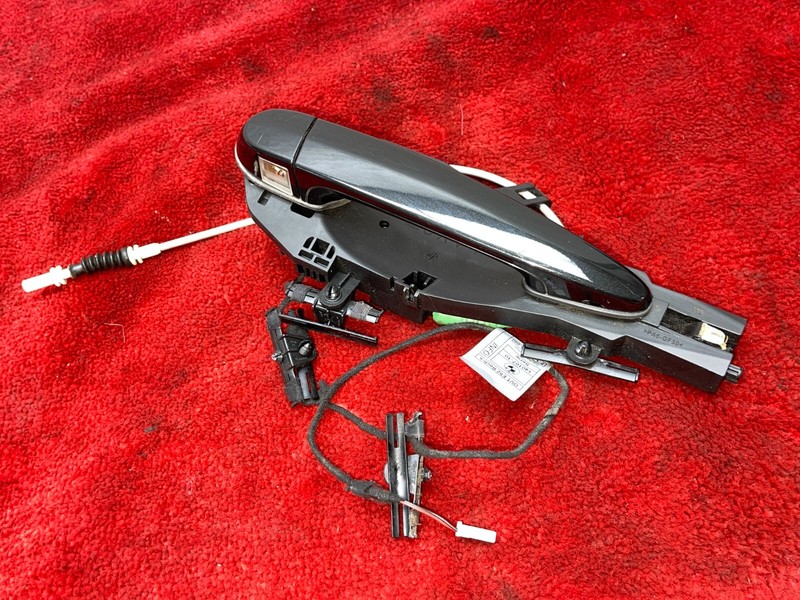 BMW E92 E93 328 335 M3 Right Passenger Door Handle Keyless Entry W/ Harness OEM