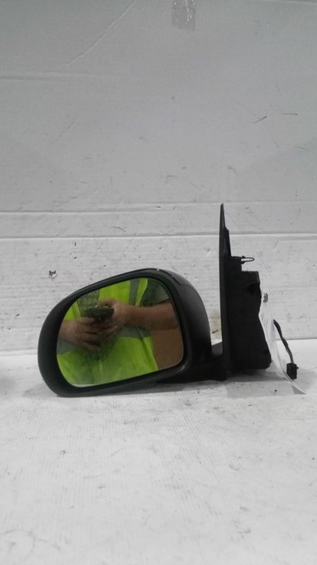 Used Left Door Mirror fits: 2014 Fiat 500 electric 4 Dr painted housing Left Gra