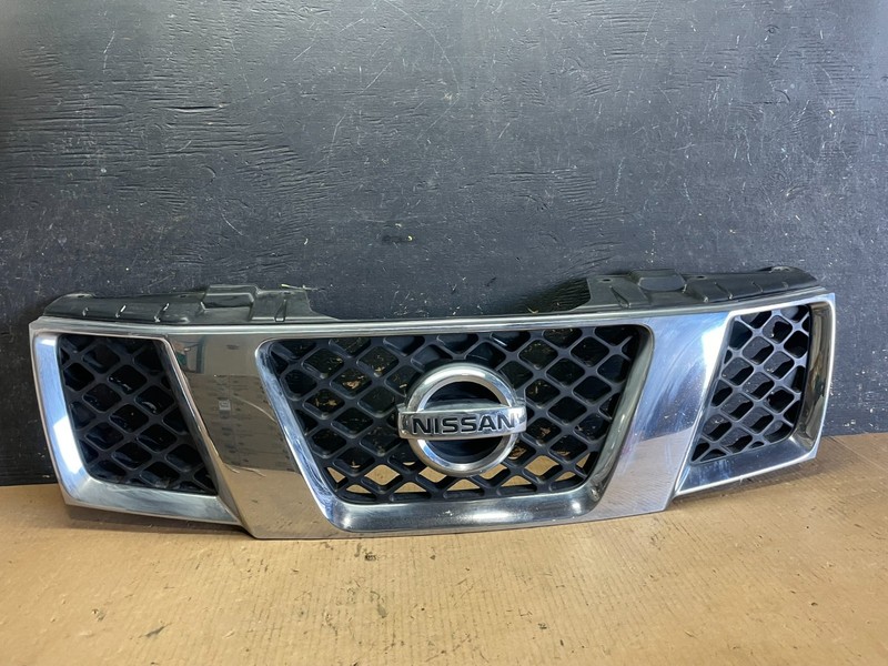 2005 2006 2007 Nissan Pathfinder Chrome Front Upper Grill Grille Oem AA2468 DG