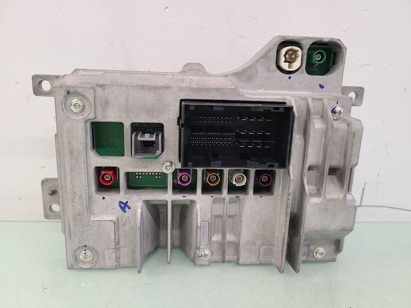 Audio Equipment Radio Receiver 8.4" Screen Fits 20 DODGE 2500 PICKUP 589831