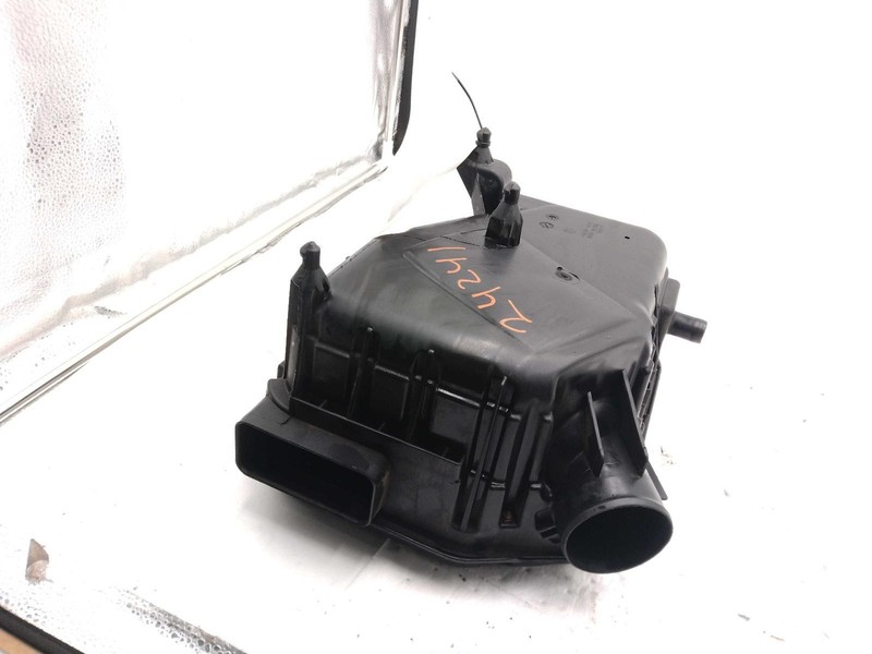 2012 Jeep Compass Air Cleaner Assembly OEM 05145595AA Black 135K Miles