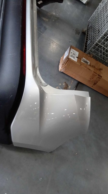 2018 Ford Edge Silver OEM Bumper Assembly - Used, 118K Miles, Warranty Included