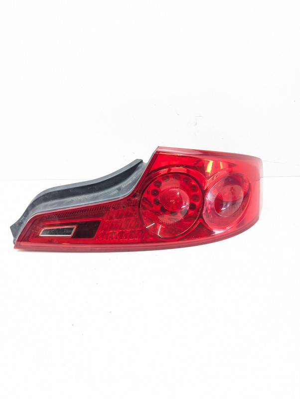 2006 - 2007 Infiniti G35 Coupe Right Passenger Side Tail Light OEM