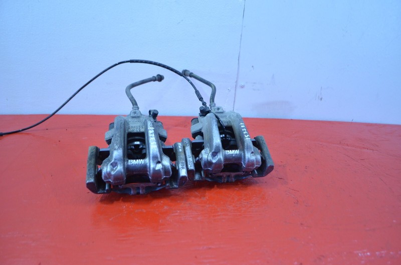 12-18 BMW F30 3 SERIES REAR LEFT / RIGHT BRAKE CALIPER SET OEM