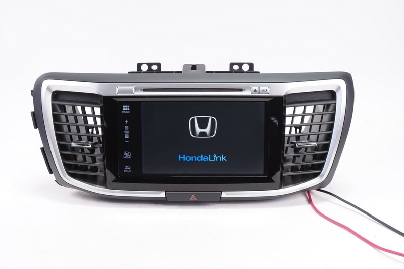 HONDA ACCORD Receiver Tuner Radio UnitAM-FM CD Player OEM 2016 2017