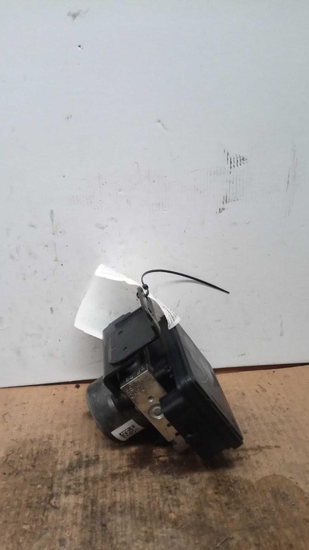 2017 Hyundai Santa Fe ABS Pump & Motor Assembly OEM 58920B8AC0 148K Mi