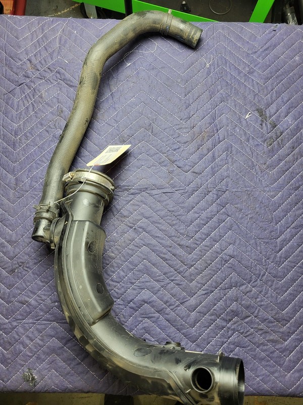 Used Oem Lincoln Air Cleaner Intake Hose Tube Duct MKC 2.0L GV61-9С623-BA 2019