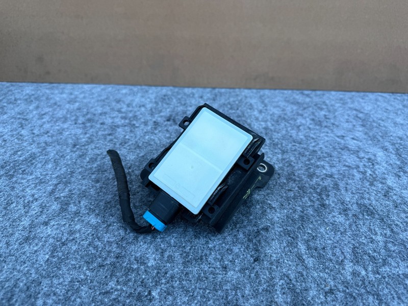 GENESIS GV80 2021-2025 OEM REAR LH DRIVER BLIND SPOT MODULE UNIT SENSOR RADAR