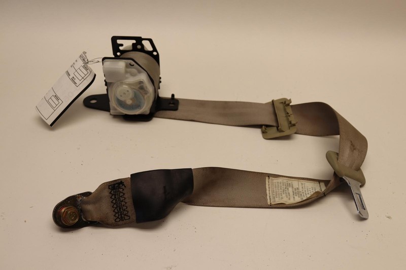 2002 INFINITI Q45 REAR SECOND ROW 2ND CENTER MIDDLE SEAT BELT OEM