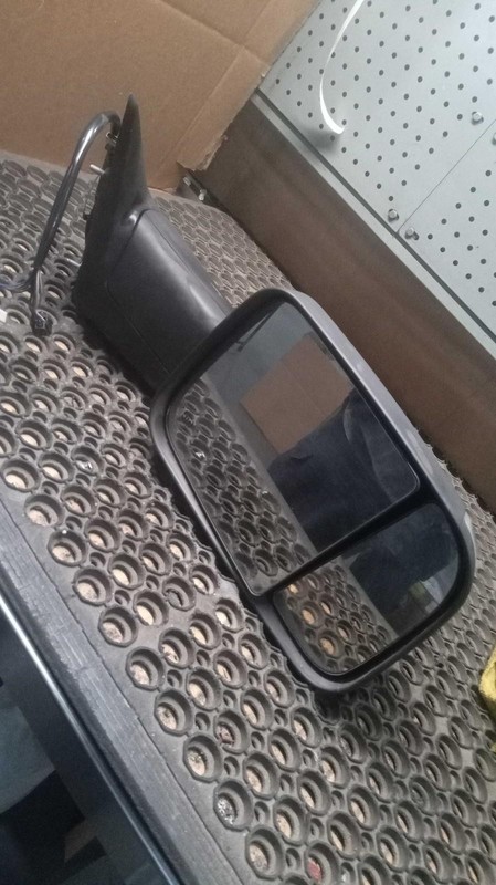 Used Right Door Mirror fits: 2013 Ram Dodge 1500 pickup Power 6x9`` black textur
