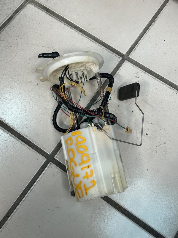 2014 2015 2016 2017 2018 2019 2020 Nissan Rogue fuel pump vin 5 US built assy