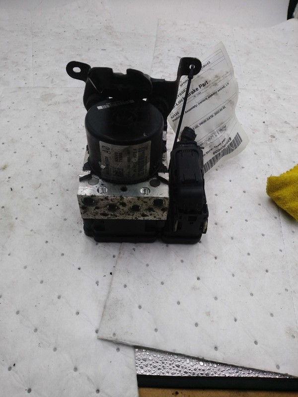 Used ABS Modulator fits: 2012 Honda Odyssey Modulator Assembly vehicle stability