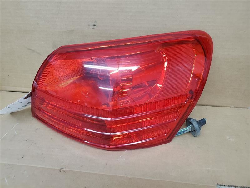 Passenger Tail Light VIN J 1st Digit Japan Built Fits 08-15 ROGUE 271243