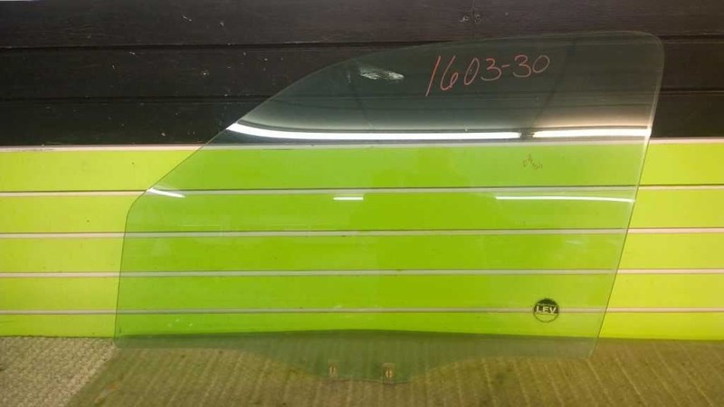 01 FORD ESCAPE XLT DRIVER LEFT FRONT WINDOW DOOR GLASS OEM 1603-30