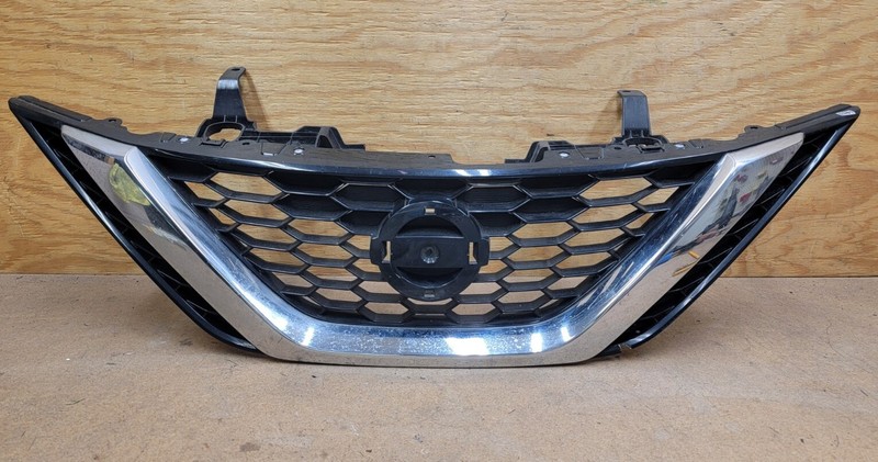 2016 - 2019 Nissan Sentra Front Bumper Upper Grille OEM