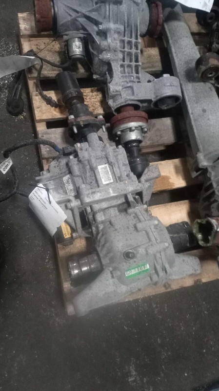 2023 KIA Sportage Differential Carrier Assembly 4WD OEM 54K Miles Grey