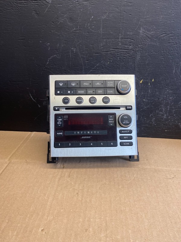 2005to 2007 Infiniti G35 Radio Player Climate Control Panel Bezel AB9247 DG