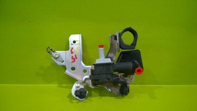 14 15 16 17 18 MAZDA 3 2.0L AT FLUID RESERVOIR OEM 3144-67