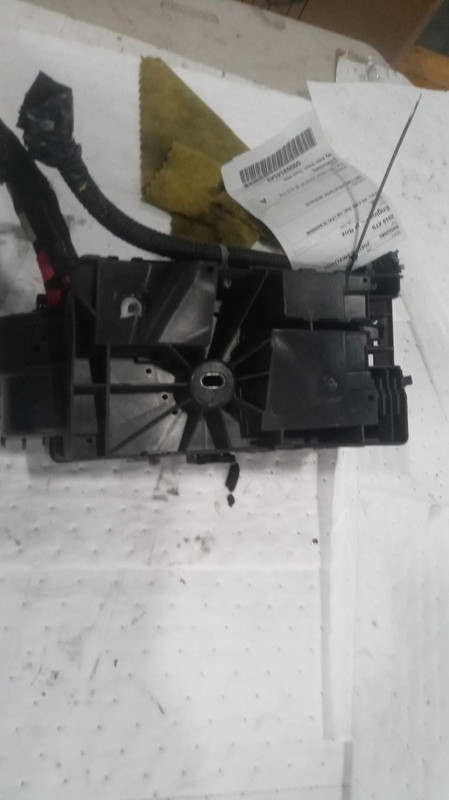 2019 Cadillac XTS OEM Fuse Box 3.6L Silver 84400046 45000 Miles