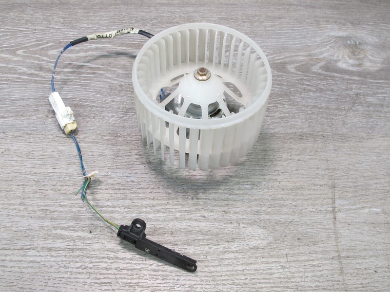 1998-2007 LEXUS UZJ100L LX470 HEATER HVAC BLOWER MOTOR FAN 062500-7040