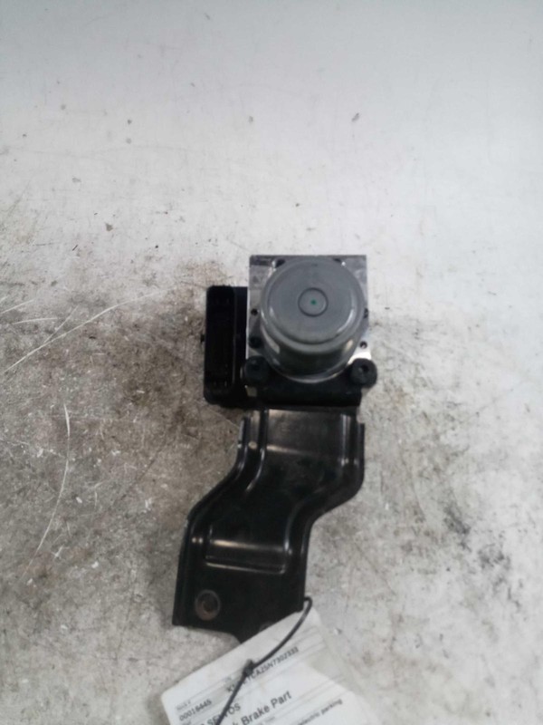 2022 KIA Seltos ABS Pump & Motor Assembly OEM 58910Q5300 Yellow 56K Miles
