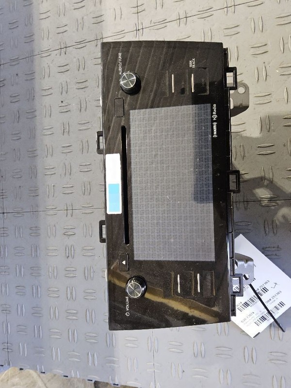 2016 Subaru Legacy Radio Receiver w/o Navigation US Market ID 86201AL68A