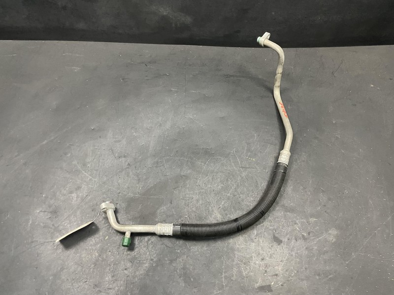 A/C Refrigerant Suction Hose 2018 Ford Explorer BB5Z-19867-D 2016 2017 2019