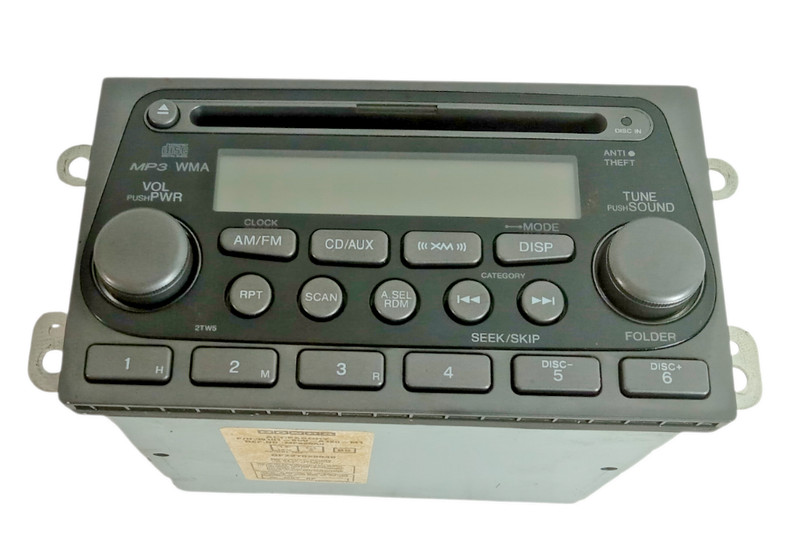 2003 2006 Honda Element Dash AM FM Radio CD Player OEM 39101SCVA120M1