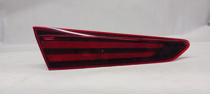 18-'20 HYUNDAI ELANTRA GT left driver inner Taillight incandescent OEM Grade A!