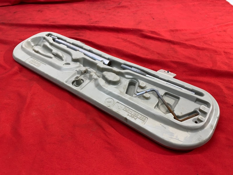 BMW E36 323 325 328 M3 Rear Trunk Emergency Spare Tire Tool Box Set Kit OEM ✅