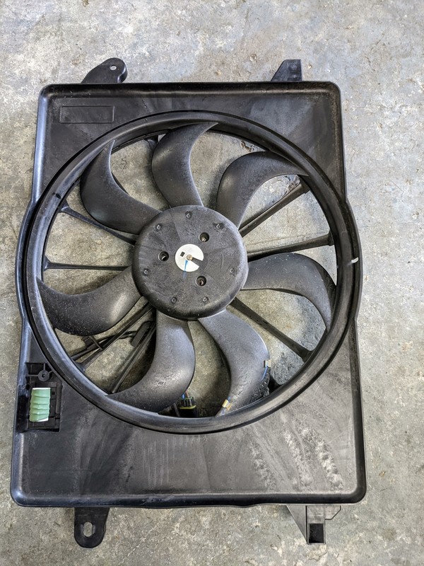 Radiator Cooling Fan w/ Motor 2016 Dodge Challenger SXT 2011 - 2023