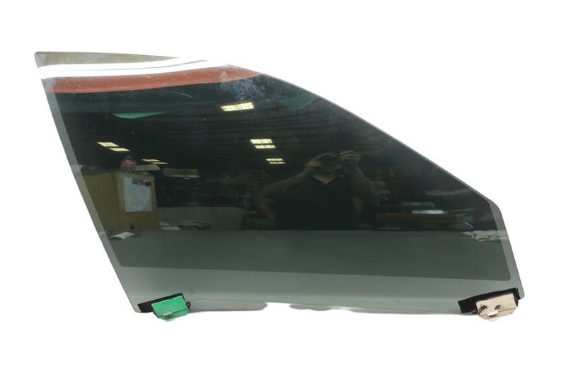 03-13 Maserati Quattroporte M139 Front Right Side Door Window Glass Oem