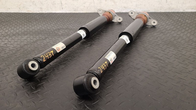 17-20 Hyundai Elantra Sedan 2.0L Rear Shock Absorber Pair OEM 55310-F2710