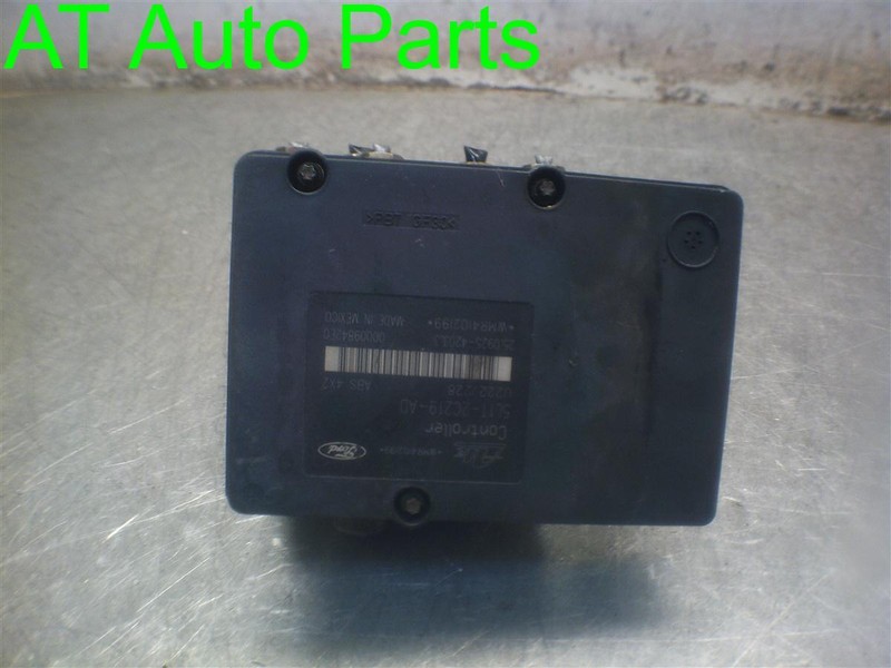 05 06 FORD EXPEDITION ABS PUMP MODULATOR OEM 545-01996