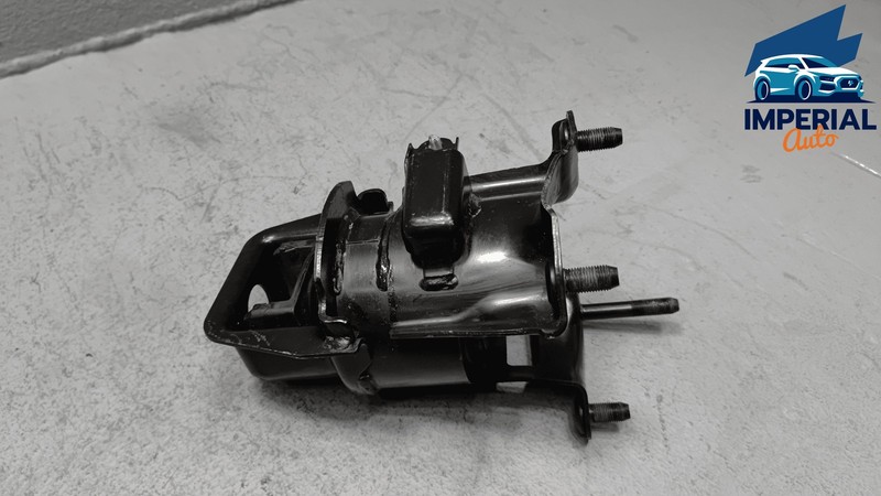 TOYOTA CAMRY FWD 2.5L ENGINE MOTOR REAR MOUNT INSULATOR BRACKET OEM 2018-2024