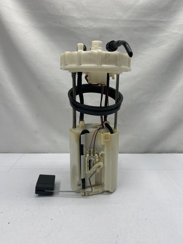 2008 to 2014 Dodge Avenger fuel pump assembly 2.4L FWD